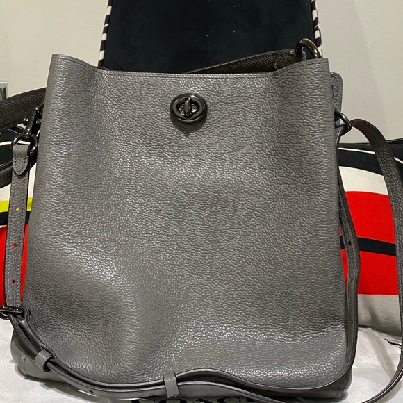 Coach Gray Leather Shoulder Bag - Picture 2 of 12